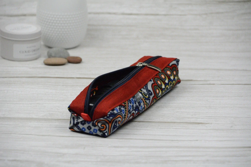 Pouzdro na deštník ornamenty s červenou
