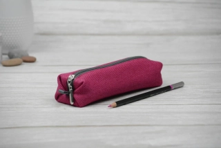 Penál mini růžový s šedým zipem