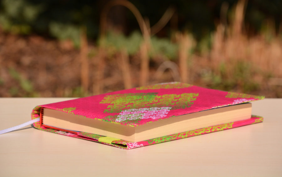 Obal na diář, knihu růžový s výrazným vzorem
